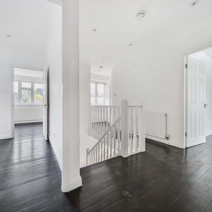 5 bedroom detached house to rent - Photo 1
