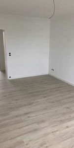 Renovierte 2 Zimmer Wohnung mit Balkon und Einbauküche! - Photo 4