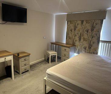 1 bedroom house of multiple occupation to rent - Photo 6
