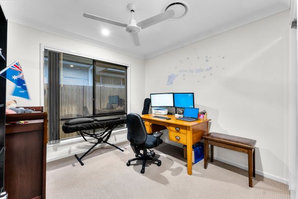 Stylish & Modern Home in Capestone - Photo 1