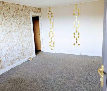 3 Bed Terraced House, Crete Tower, L5 - Photo 2