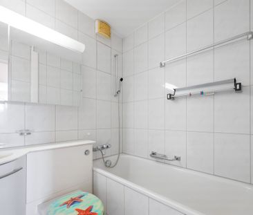 Spacious apartment with extensive views! - Photo 3