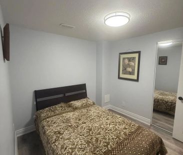 492 Downes Jackson Heights #Bsmt - Photo 4