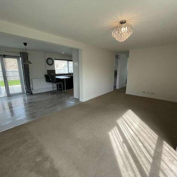 Cherry Lane, Raf Lakenheath, Brandon, IP27 - Photo 1