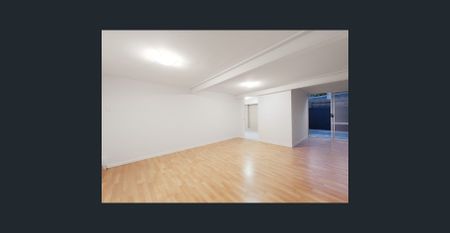 Family Living with Pool & Entertaining Deck in Stafford Heights - Photo 5