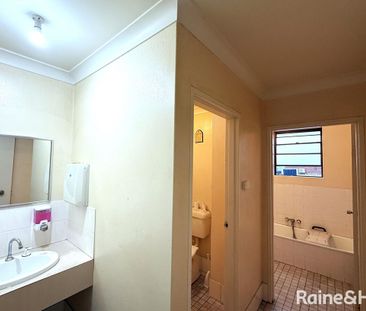 Male Only Boarding House Accommodation - Furnished Single Room - Photo 5