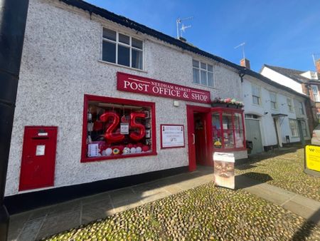 Post Office Flat, 89a High Street, Needham Market, Ipswich, IP6 - Photo 4