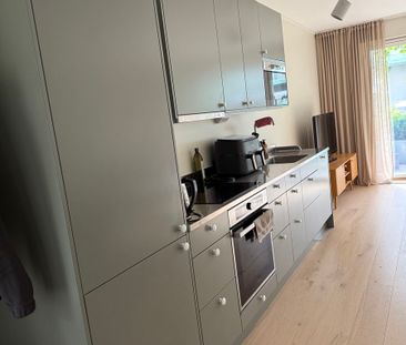 Ljus 2 rok med dubbla uteplatser i Porslinskvarteren, Gustavsberg –... - Foto 2