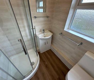 1 bedroom parking to rent - Photo 3