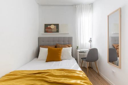 Calle del Alcalde Sáinz de Baranda, Madrid, Community of Madrid 28009 - Photo 2