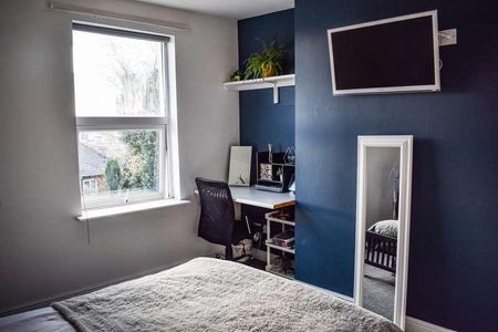 Alexandra Terrace: Spare Rooms In A Student House, LN5 - Photo 2