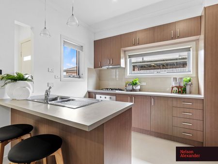 2/41 Fordham Road, Reservoir VIC 3073 - Photo 2