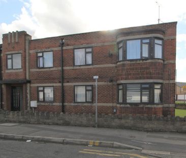 3 bedroom flat to rent - Photo 1