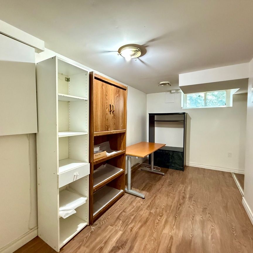 For Lease - 402 Fernleigh Circle, Richmond Hill, Ontario - Photo 1