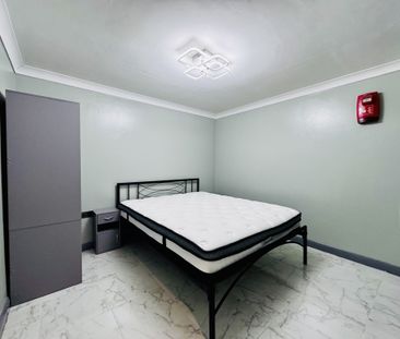 Chequers Lane, Wellingborough - Photo 3