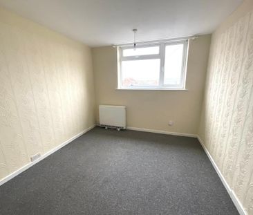 3 bedroom maisonette to rent - Photo 4