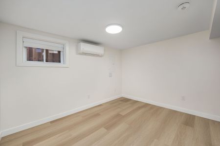 For Lease - 451 Lansdowne Avenue Unit# Basement Rear Unit, Toronto, Ontario - Photo 5