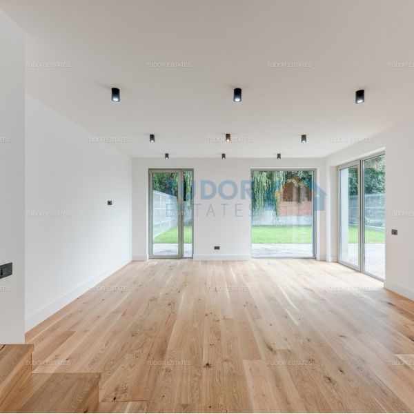 Compound villa - Photo 1