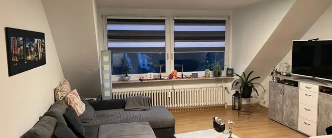 Gemütliche 2 Zimmer DG-Wohnung in schöner Lage von Friemersheim - Photo 1