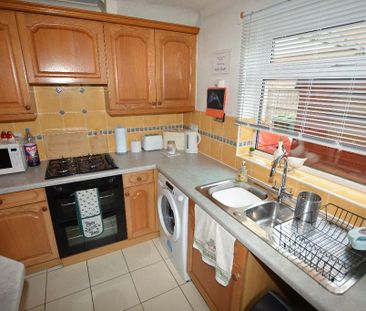 3 bedroom detached house to rent - Photo 4
