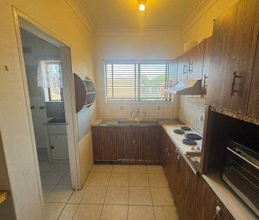 View Saturday at 12.35pm - 12.45pm - Photo 4