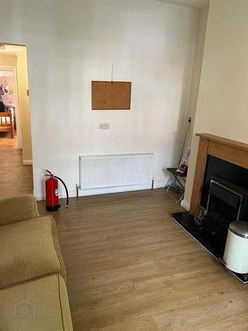 University Avenue, 127 Queens Quarter, Belfast, BT7 - Photo 5