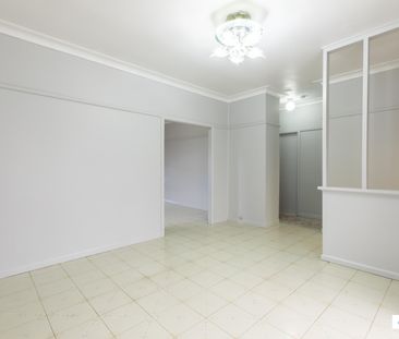 112 Kildare Road, Blacktown NSW 2148 - House For Rent | Domain - Photo 3