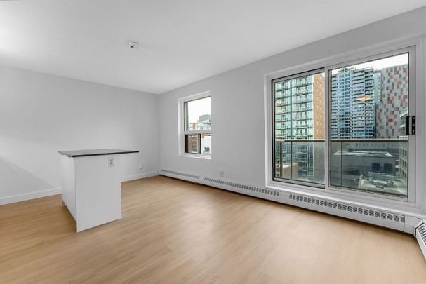 145 York St - Photo 1