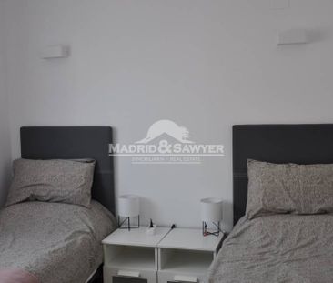 2 bedroom, 2 bathroom apartment in Punta Prima only 150m from the b... - Photo 5