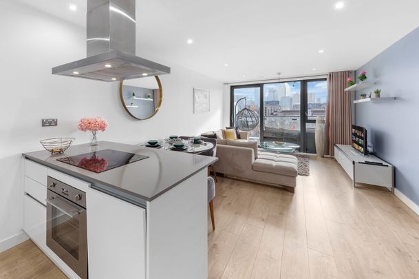 2 Bed Flat, Porcelain House, E3 - Photo 1