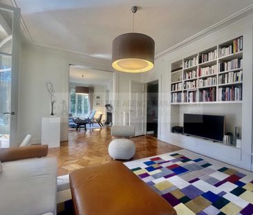 CADRE BUCOLIQUE / AUTHENTICITY STEPS AWAY FROM DOWNTOWN - Photo 1