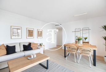 Apartment for rent with 2 bedrooms, studio and balcony in Badalona