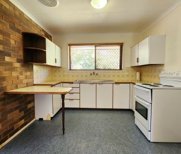 4 Henry Street, Mount Lofty - Photo 5