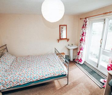 5 bedroom private hall to rent - Photo 6