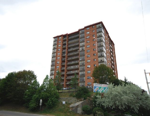 400 Telstar Avenue | 400 Telstar Avenue, Sudbury - Photo 1