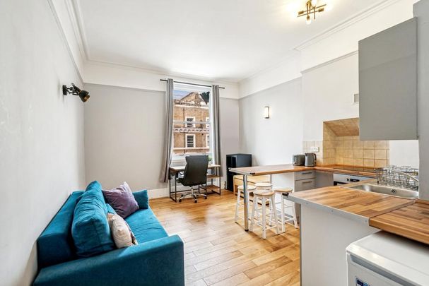 1 bedroom flat to rent - Photo 1