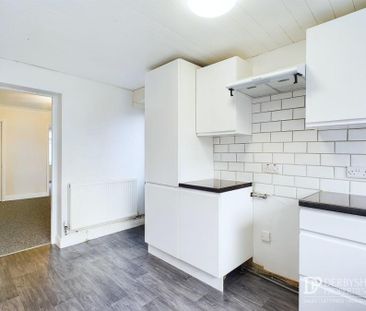 2 Bedroom Terraced House - Photo 1