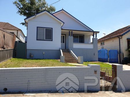 Renovated New Three bedroom home - Photo 4