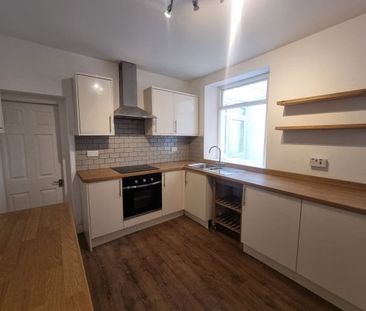 Bryn Road, Swansea, SA4 - Photo 2