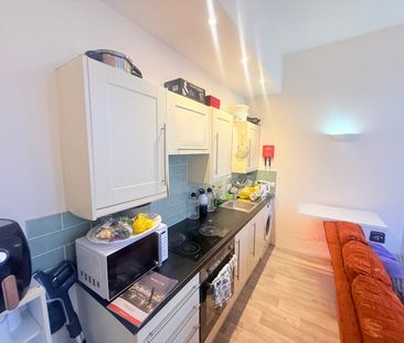 Sherborne Road, Yeovil, Somerset - Photo 5