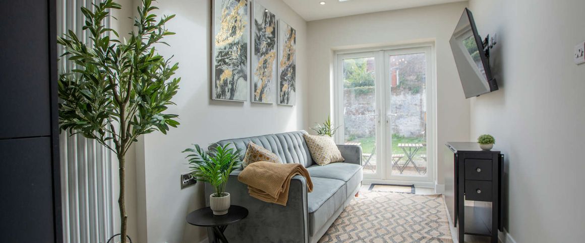 Tottenham Road Room 4 - Photo 1