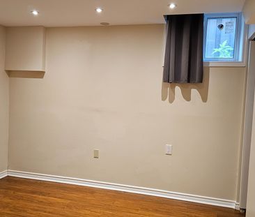 For Lease - 2107 Wincanton Crescent, Mississauga, Ontario - Photo 4