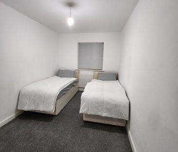 Room in a Shared Flat, Alice Court, LU2 - Photo 2