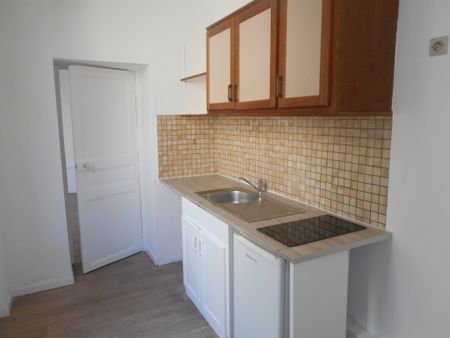Appartement RUE DE CHATIVESLE - Photo 4