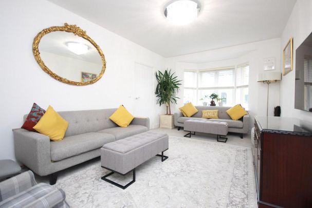 4 bedroom detached house to rent - Photo 1