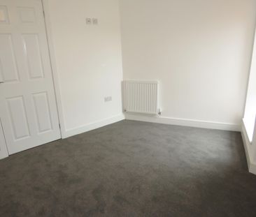 55 Station Road, Ellesmere Port, Little Sutton - Photo 6