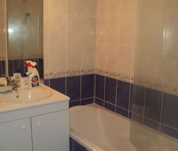Location Appartement 2 pièces 44m² ST PIERRE DU MONT 40280 - Photo 3