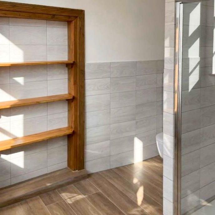 Stilvolle Wohnung in saniertem Altbau mit großer Sonnenterrasse - Photo 1