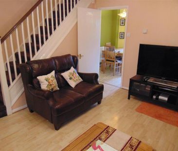 3 bedroom semi-detached house to rent - Photo 1