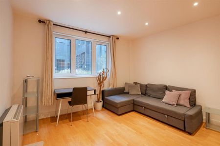 1 bedroom flat to rent - Photo 2